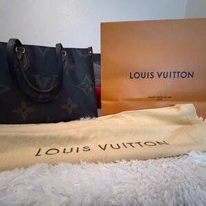 Louis Vuitton OnTheGo
